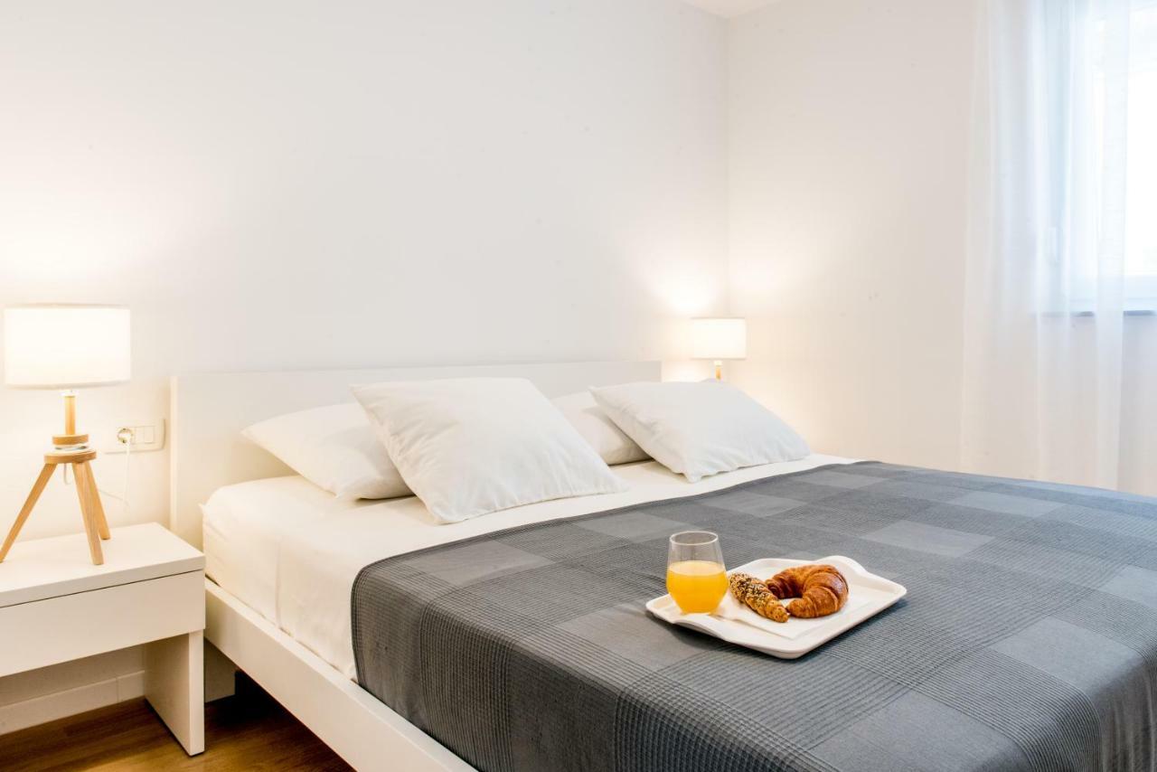 Lion'S Beach Apartment Подстрана Екстер'єр фото