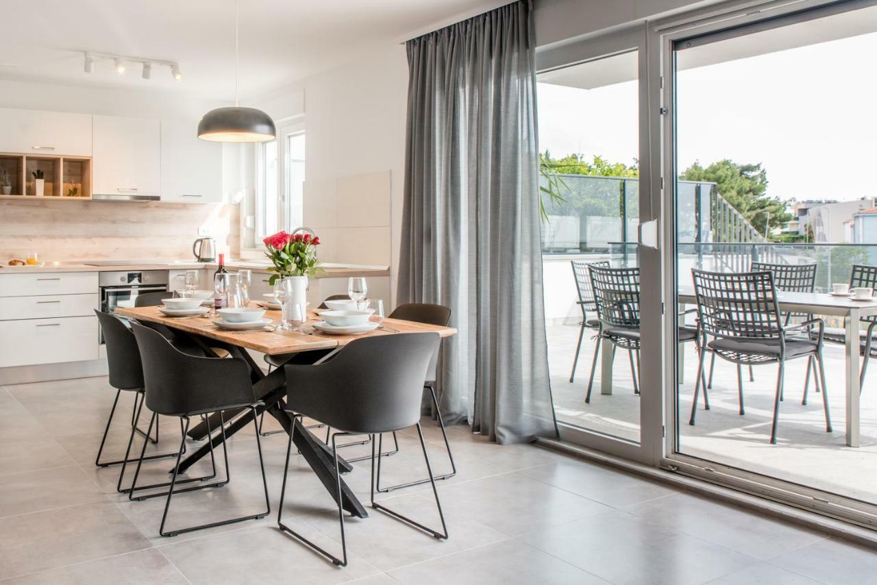 Lion'S Beach Apartment Подстрана Екстер'єр фото